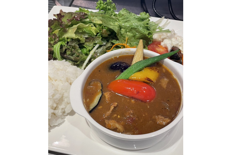 ポークと彩り野菜のスープカレープレート